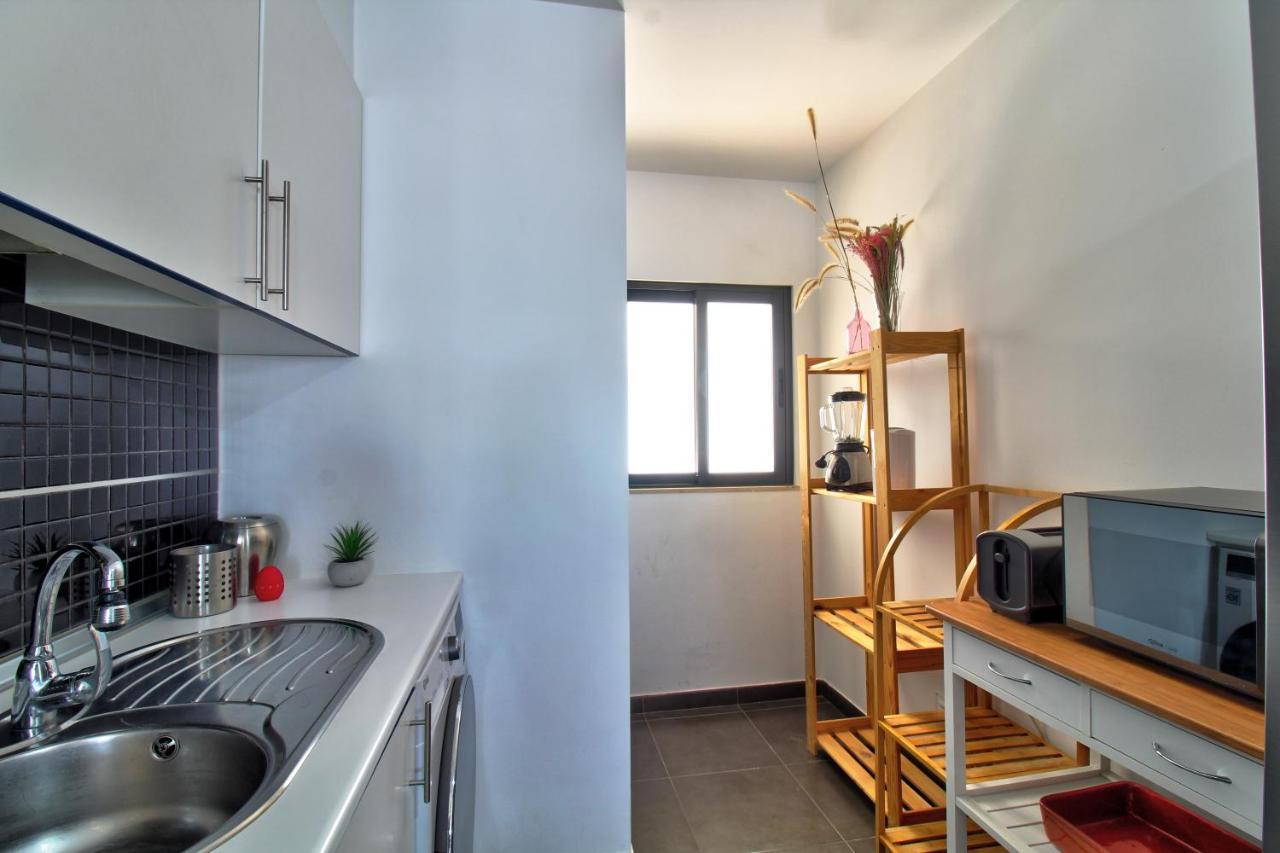 Center Location, Ac, Swimming Pool, And Parking Apartment Olhao Bagian luar foto