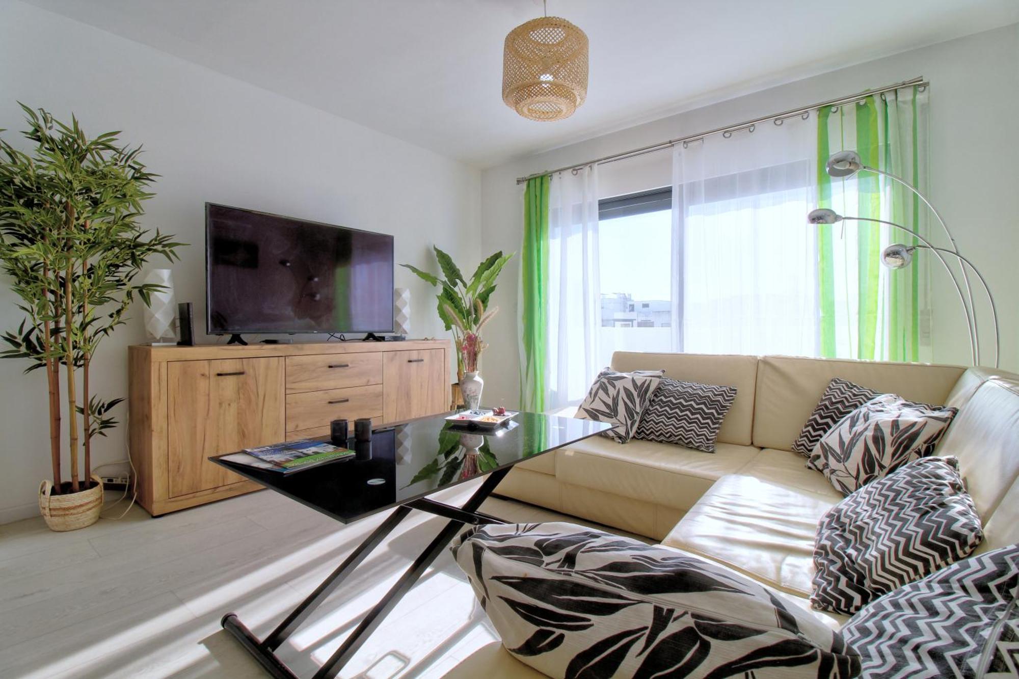 Center Location, Ac, Swimming Pool, And Parking Apartment Olhao Bagian luar foto